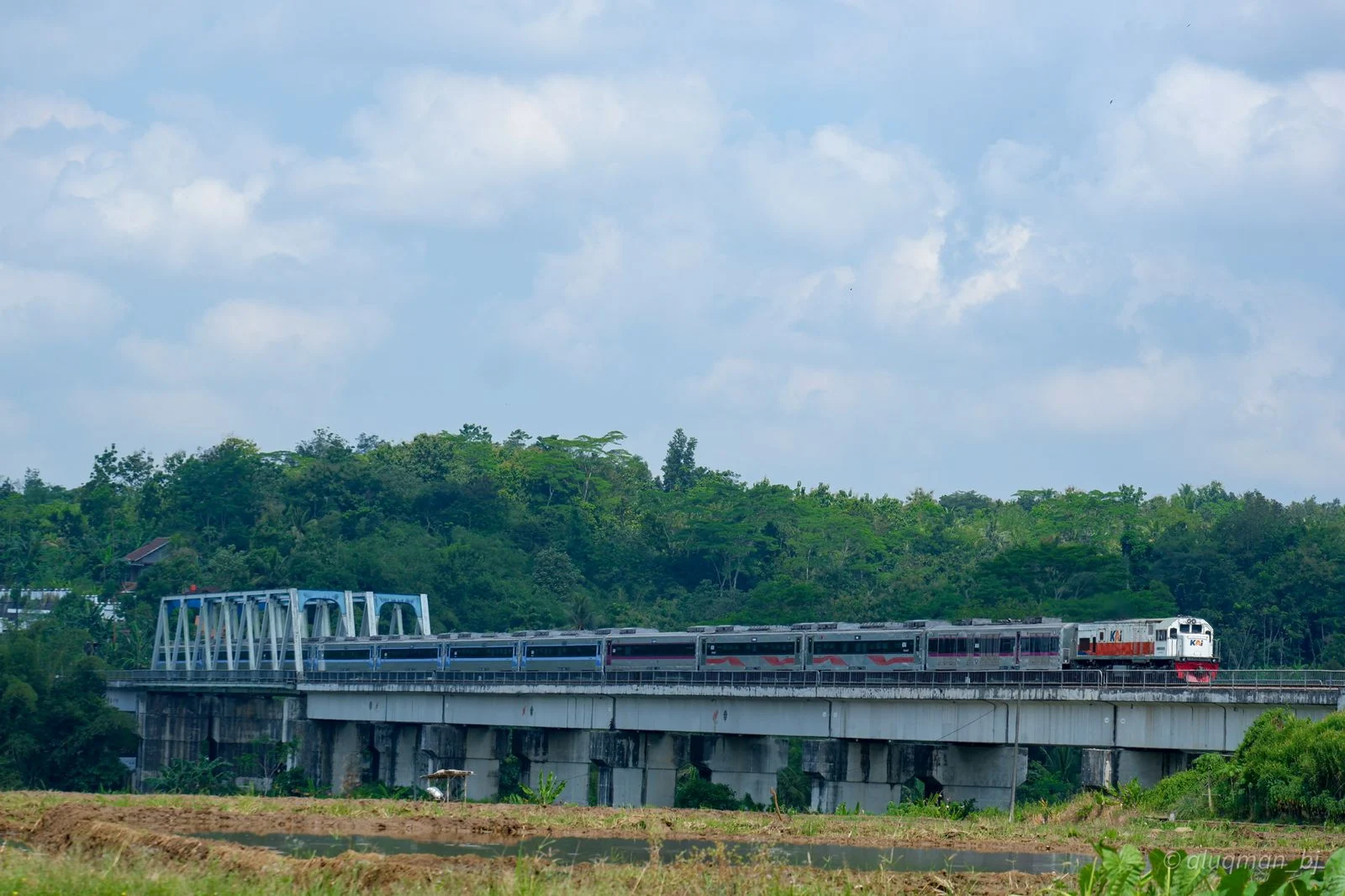 7%20Jalur%20Kereta%20Api%20Terindah%20di%20Indonesia%20 %203 %20sumber%20kai.id - 7 Jalur Kereta Api Terindah di Indonesia yang Wajib Kamu Coba