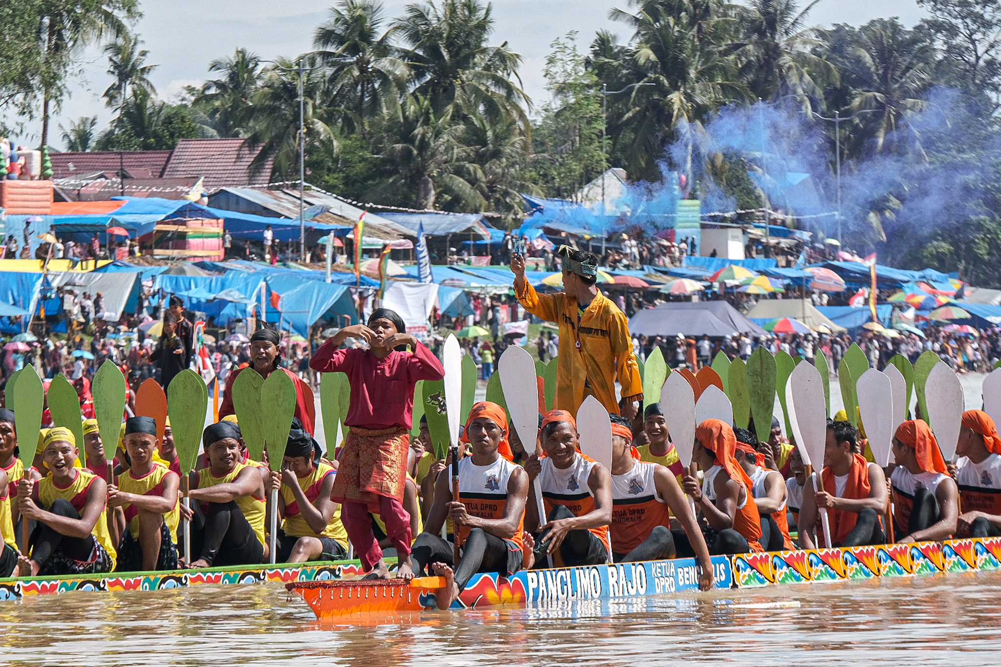 Mengenal Pacu Jalur: Warisan Budaya Riau yang Kembali Mendunia 3 Perhelatan%20Festival%20Pacu%20Jalur%20di%20Teluk%20Kuantan,%20Riau%20 %20Wonderful%20Image - Mengenal Pacu Jalur: Warisan Budaya Riau yang Kembali Mendunia