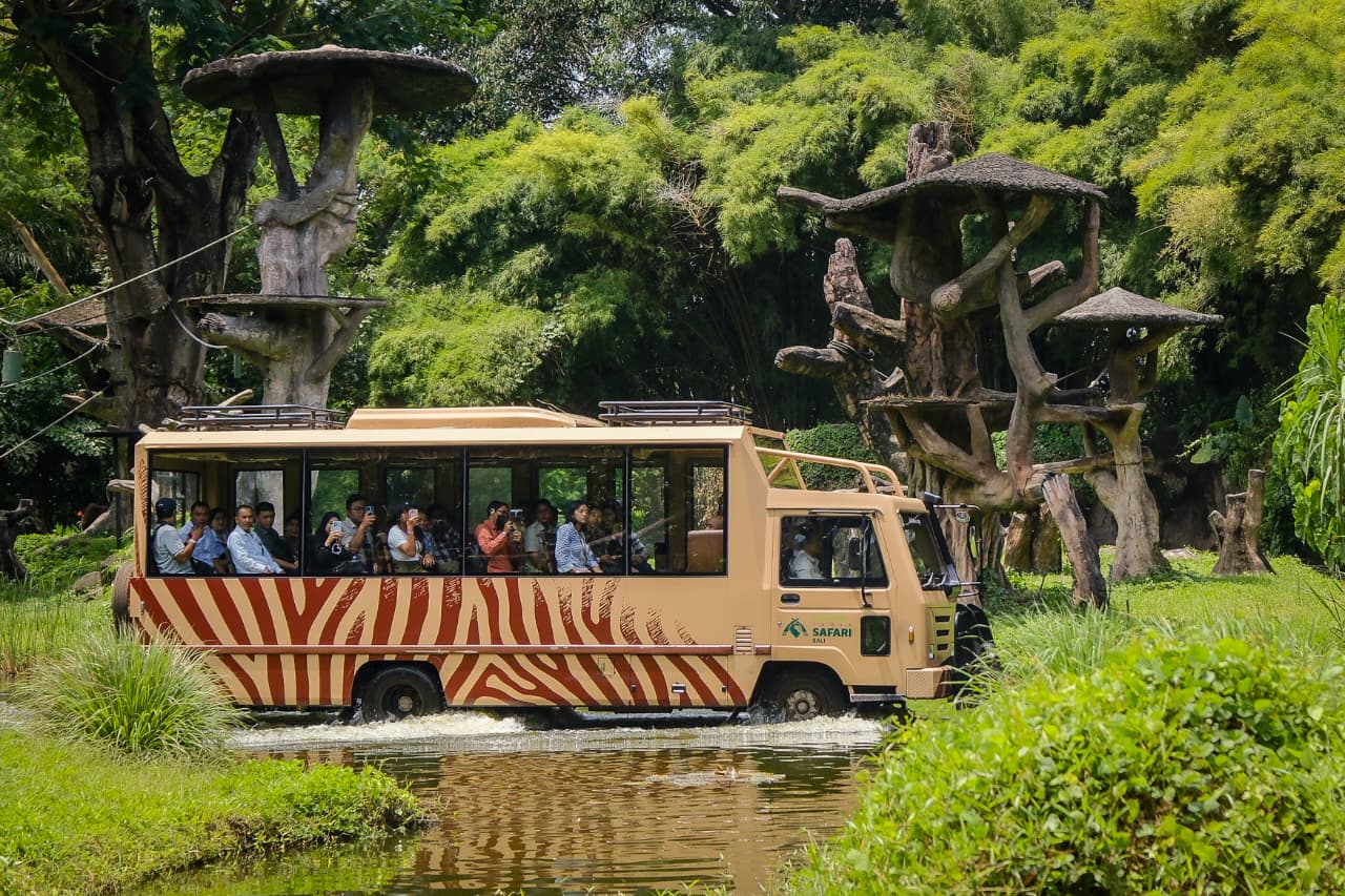 Siaran Pers: Menpar Pastikan Kualitas Layanan Taman Safari Bali & Marine  Safari Bali Tetap Prima Pascalebaran
